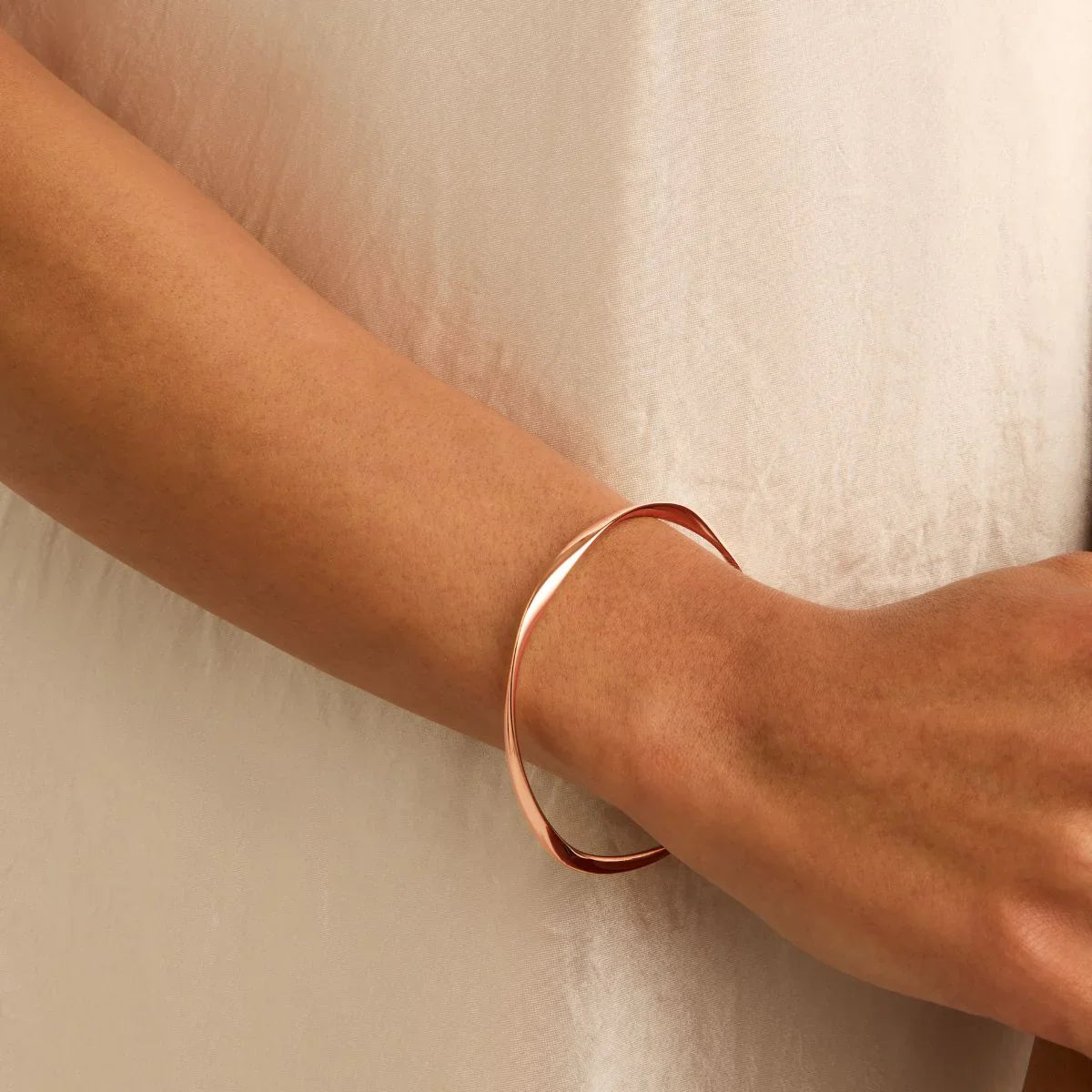 NAJO Garden of Eden Rose Gold Bangle