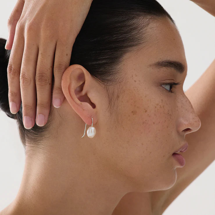 Isla Pearl Earring