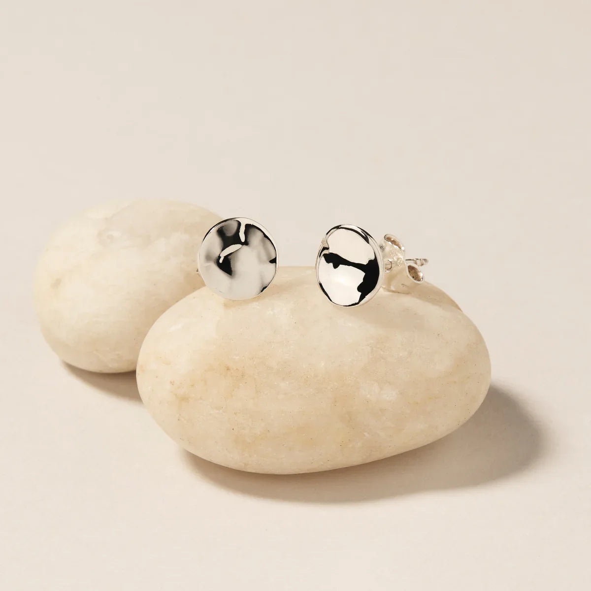 NAJO Double Beat Studs