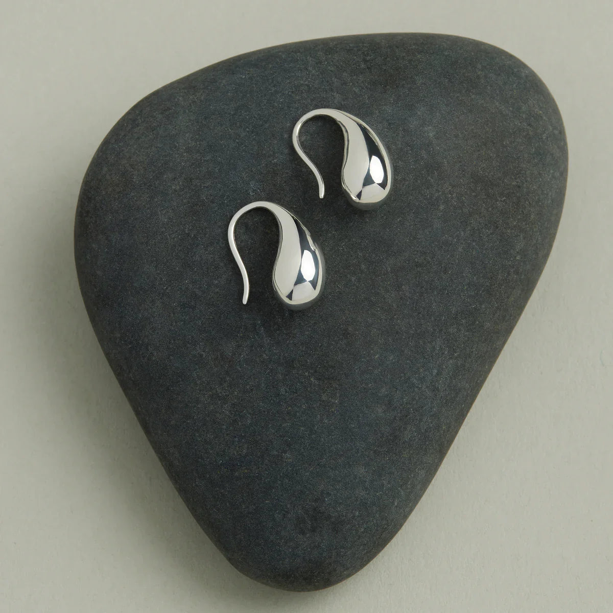NAJO Eau Earrings