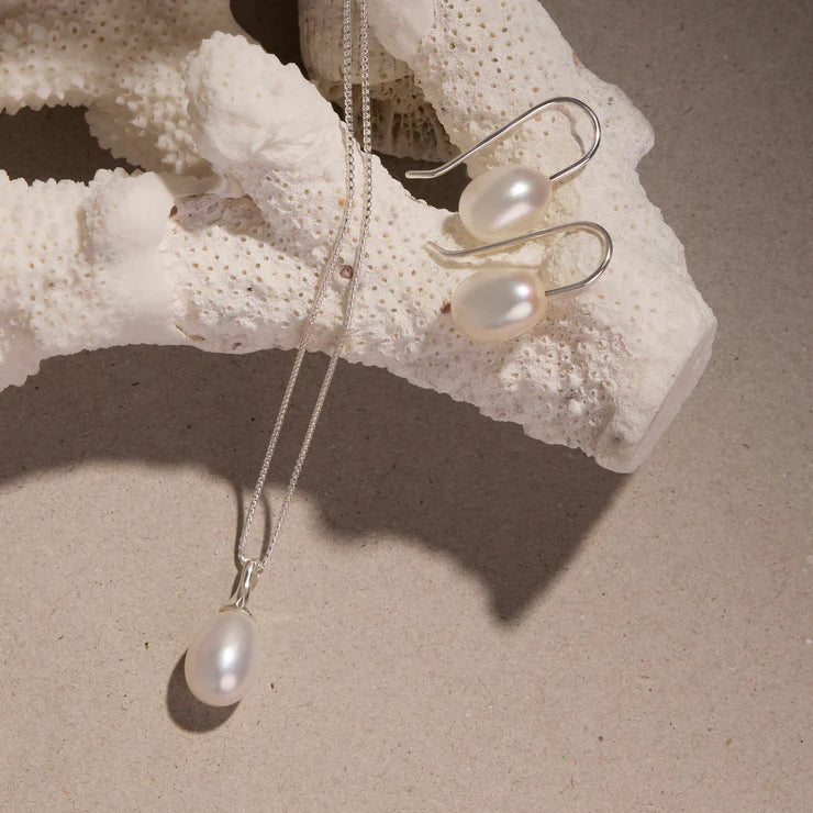 Isla Pearl Earring
