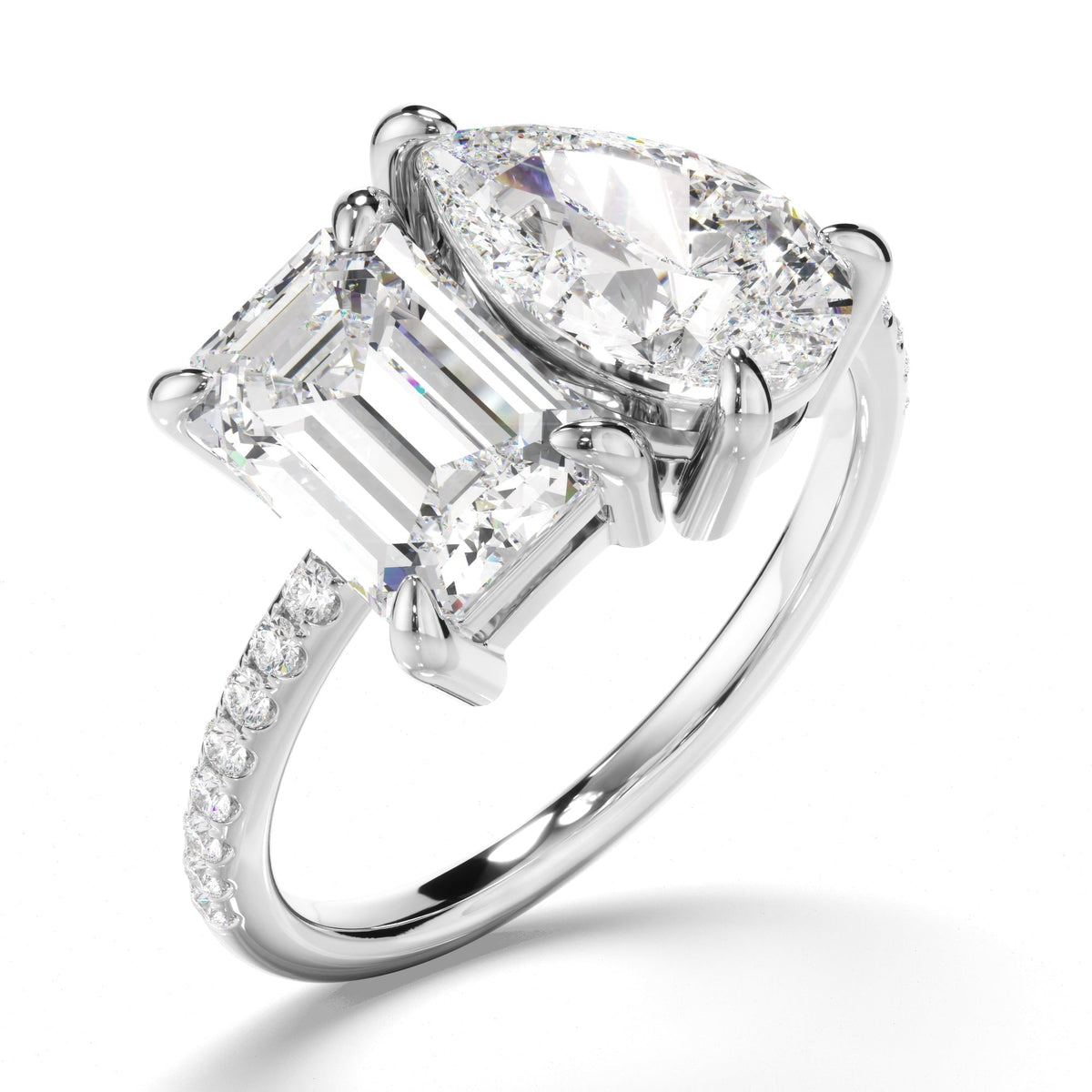 Emerald & Pear Cut Diamond Toi et Moi Engagement Ring